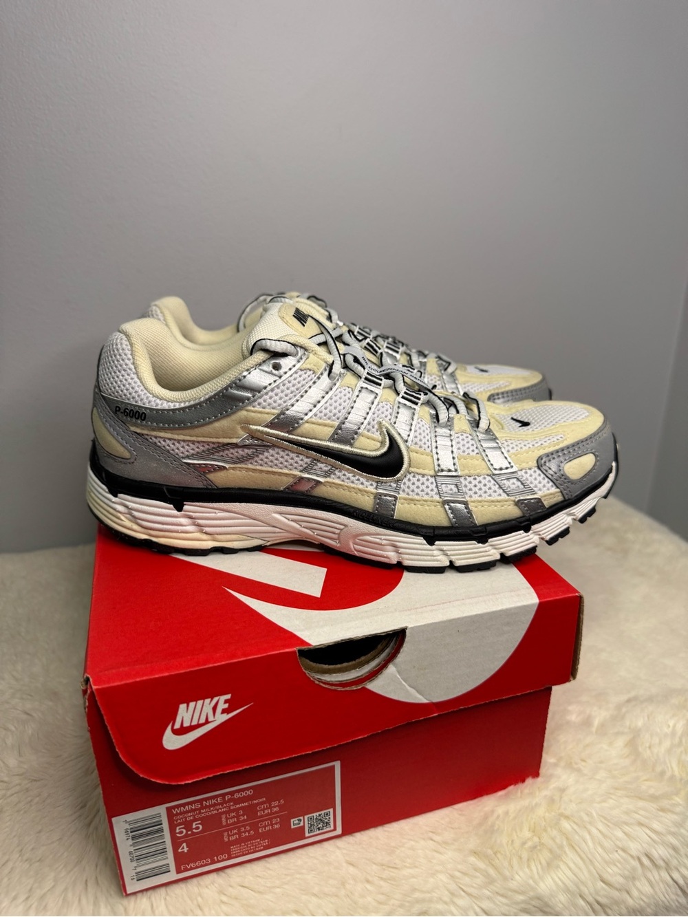 Women’s Nike P-6000 - Picture 2 of 6